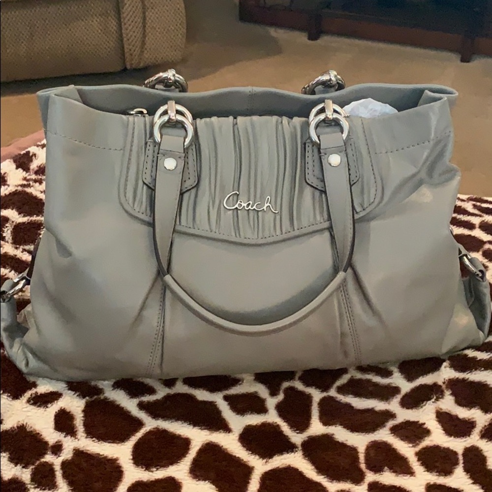 Authentic beautiful gray Coach bag!!